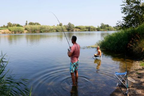 Camping pesca en el rio